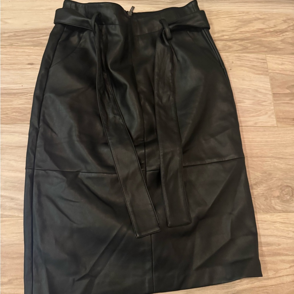 ESQUALO Black Pencil Skirt